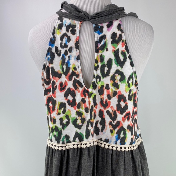 NWOT Super cute halter top! Size S - Picture 4 of 5